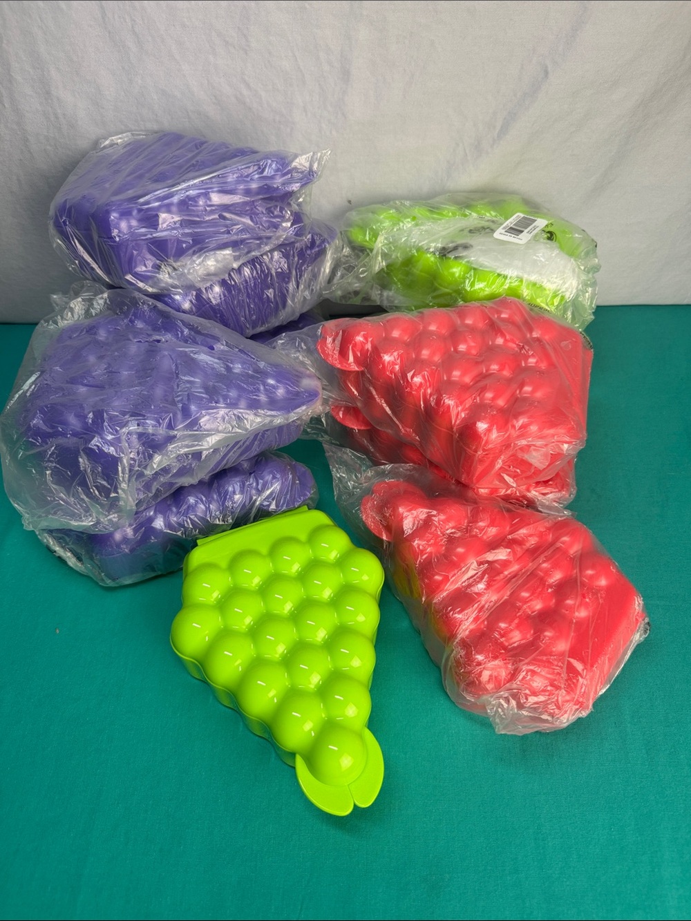 Tupperware grapes Forget Me Nots Set of 11 New Assorted Colors
